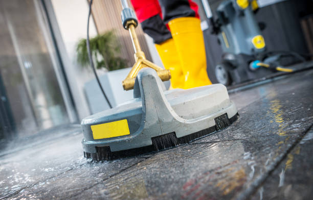 Garage Pressure Washing in Cedar Grove, FL